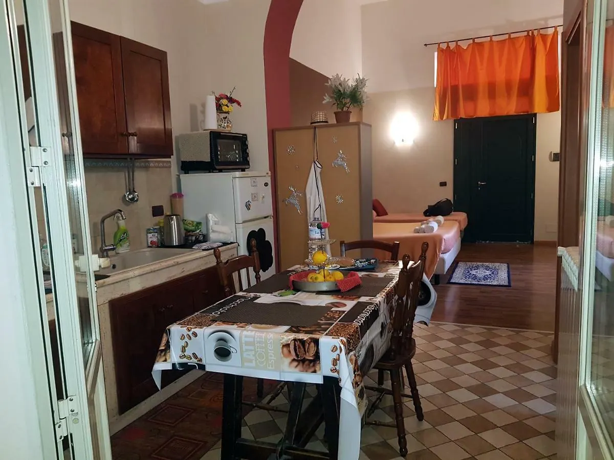 Apartment Ferienwohnung Casa Rotre In The Historic Center Of Palermo Italien