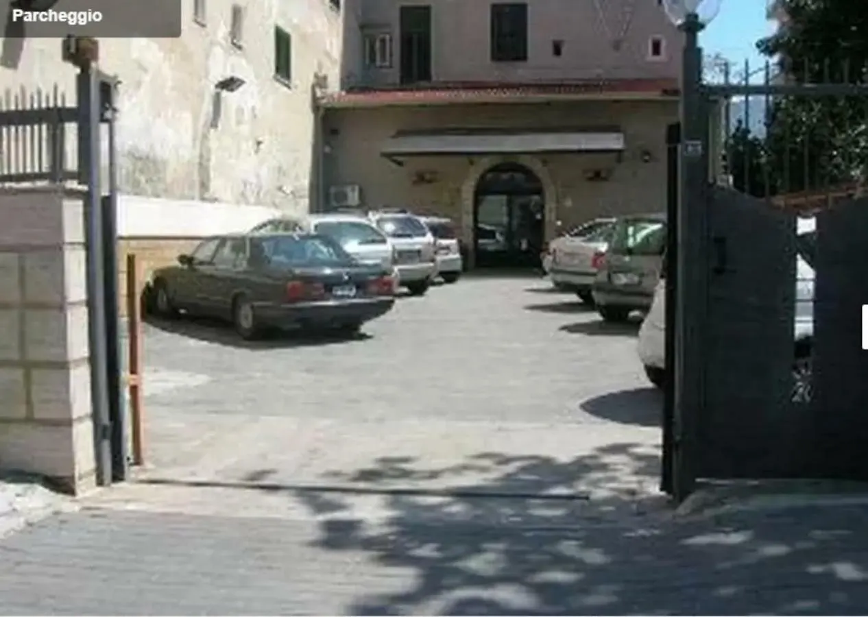 Casa Rotre In The Historic Center Of Palermo Apartment 0*,