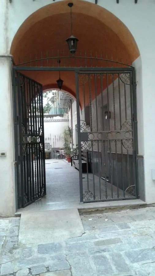 Casa Rotre In The Historic Center Of Palermo Apartment Italy